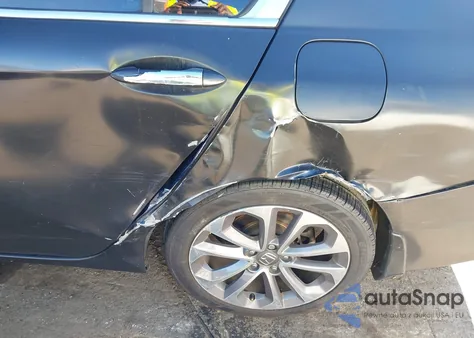 2015 Honda Accord Sport z USA, uszkodzony, nr VIN 1HGCR2F5XFA034288